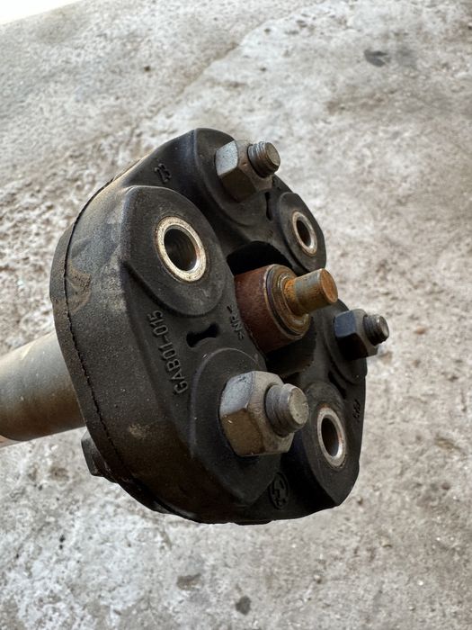 Преден кардан бмв х5,е70(preden kardan bmw x5,70)