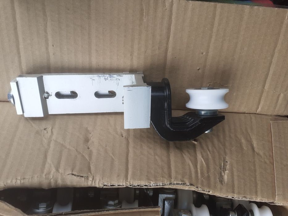 Sistem role  porti usi glisante