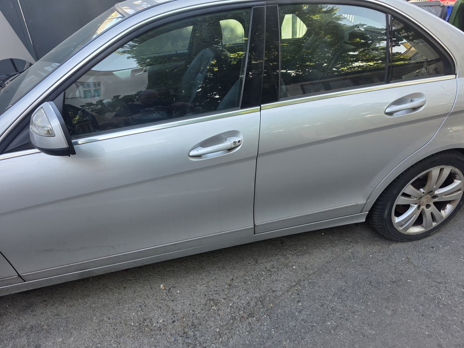 Врати за Mercedes W204