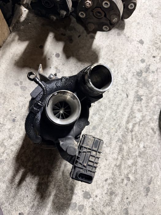 Turbina bmw x5 x6 e70 e71 3.0d n57d30a 245cp
