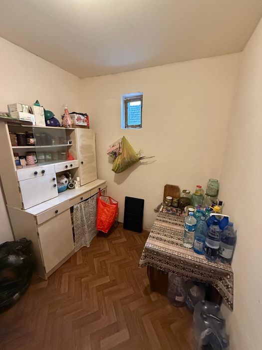 Vând Casa in Moresti