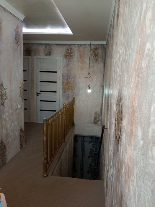 Коттедж 2х этажный, 4ком, удобная локация. Ор-р куйлюк м.1 мебельный.