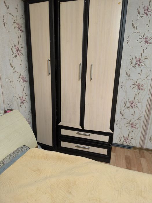 Продам шкаф! Недорого срочно!