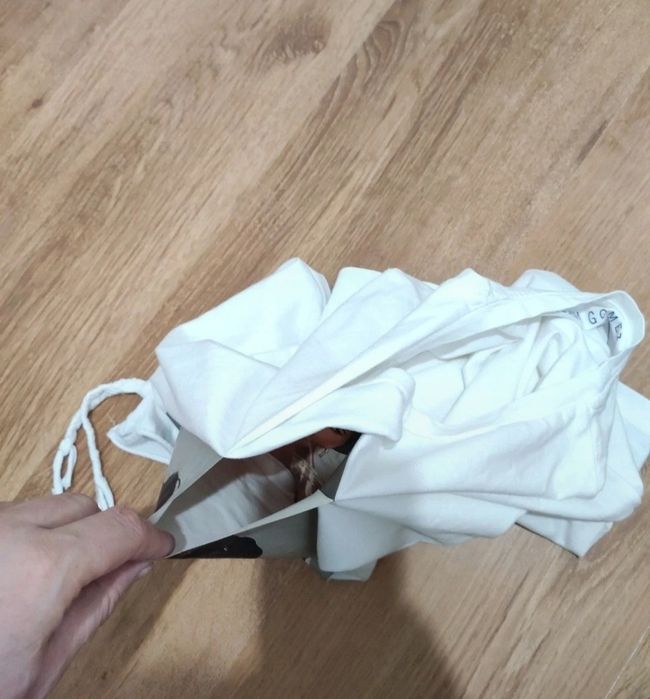 Tricou dama Selena Gomez marimea L