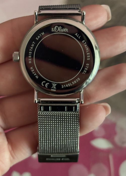 Часовник S. Oliver