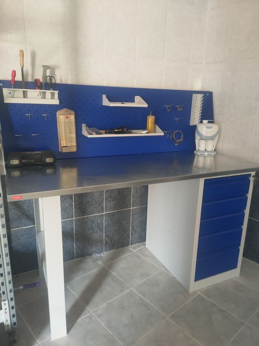 Верстак слесарный