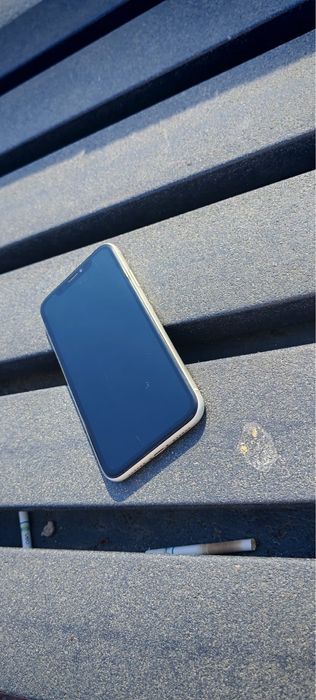 iPhone XR 64GB Alb IMPECABIL – Face ID NU merge – 89% baterie