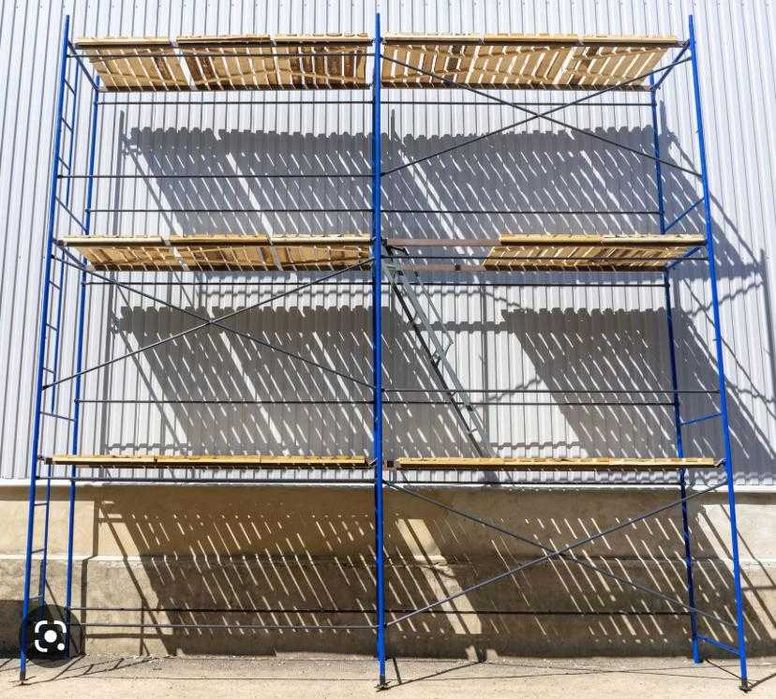 Леса строительные на колесах