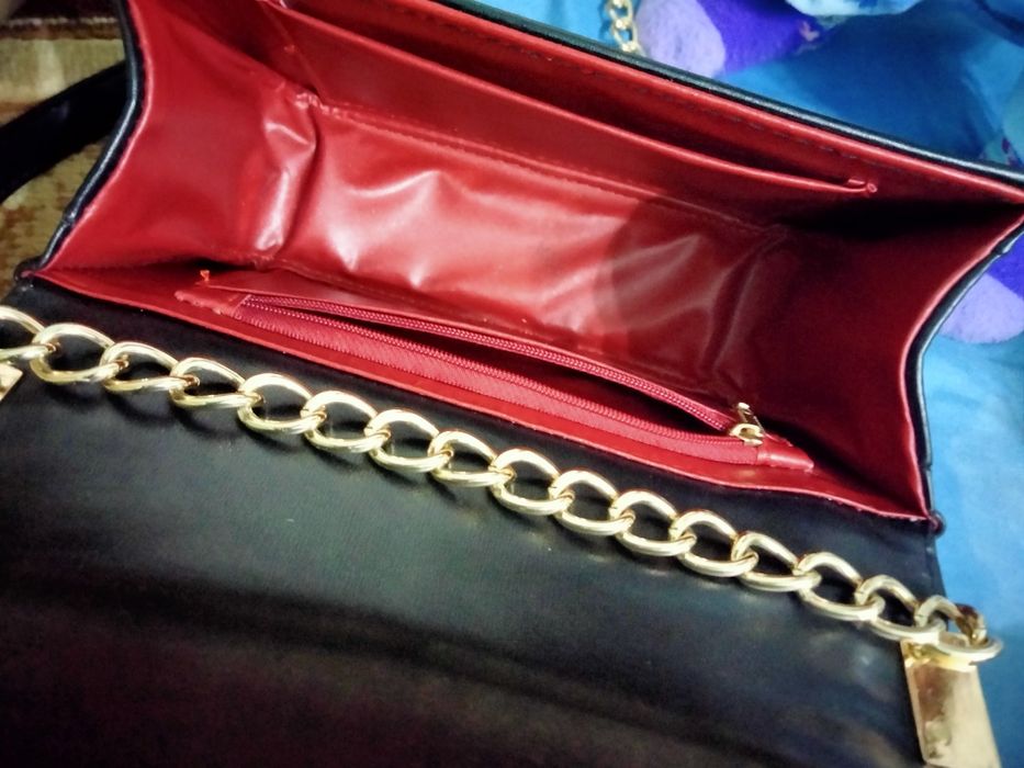 Продам очень красивую сумочку