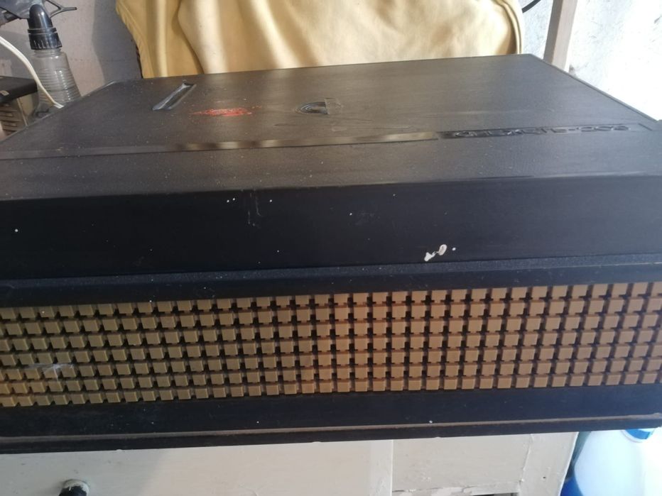 Продается магнитофон Снежеть 203,21000т