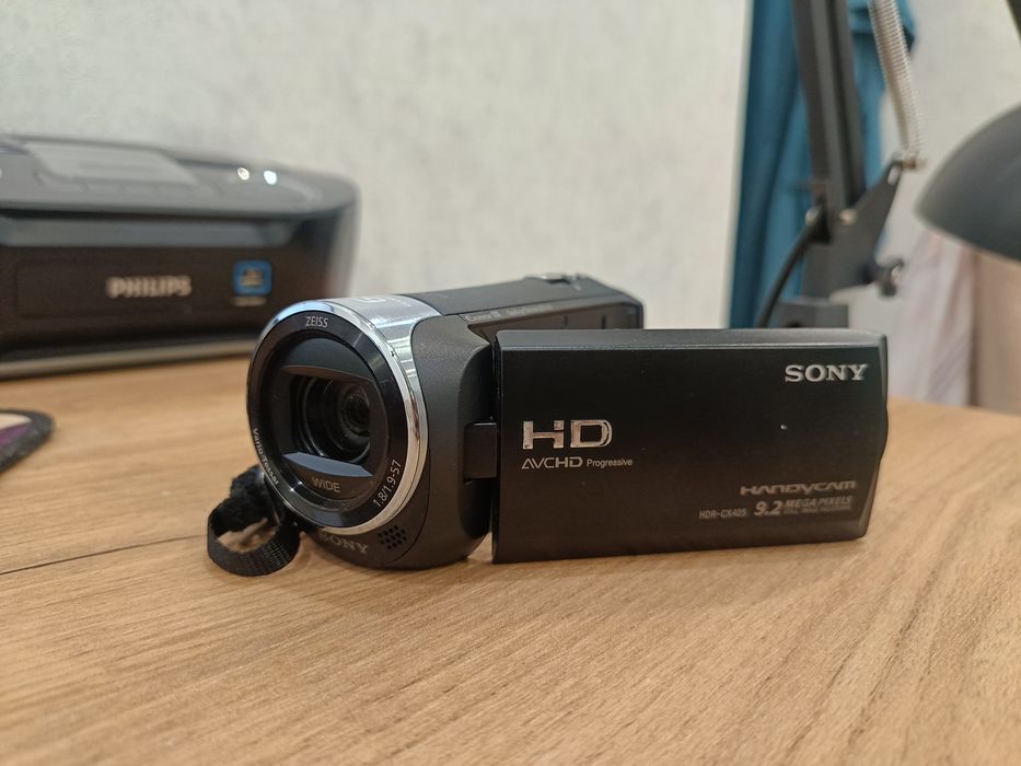 Видеокамера Sony HDR-CX405