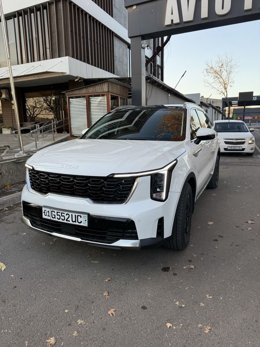 Kia sorento 2024 г 7 местние