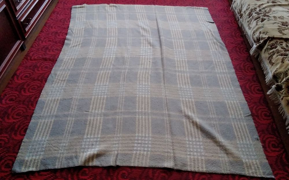 Одеяла разные новые и б/у