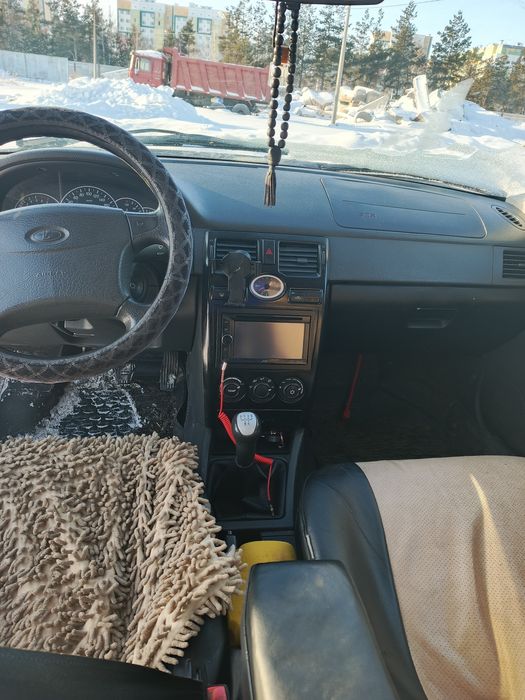 Продам приору. 12 год. Пробег218.