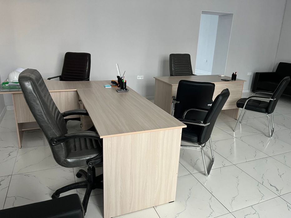 Продам офисную мебель