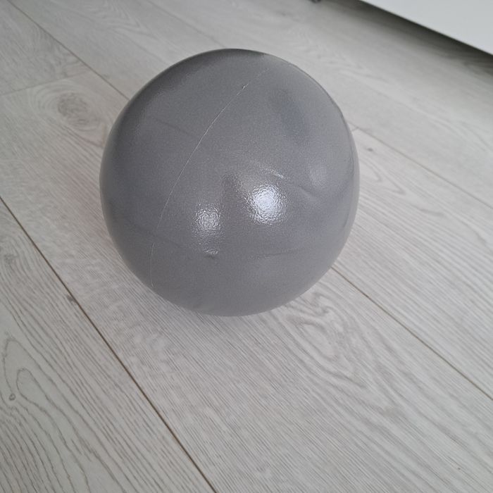 Топка за пилатес, гимнастика, тренировка