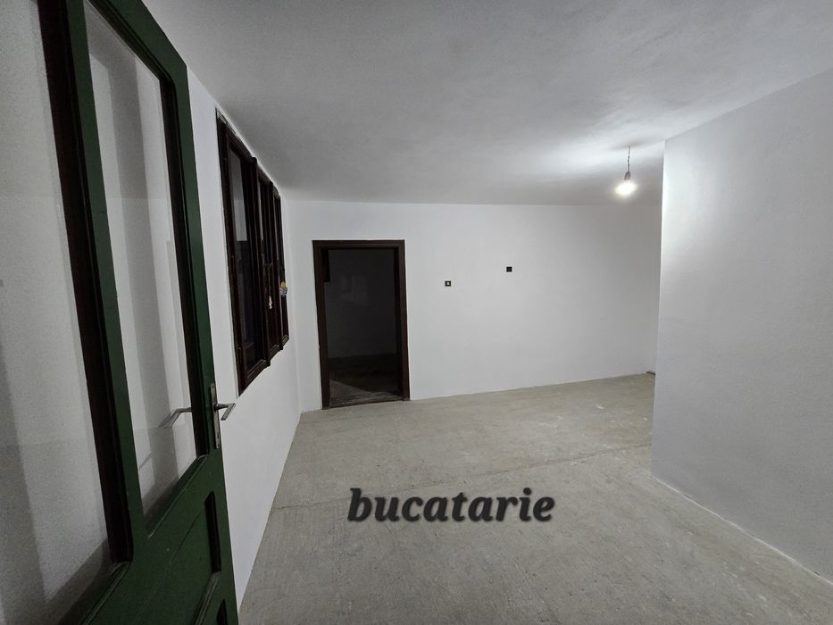 Casa la țara cu 5 dormitoare