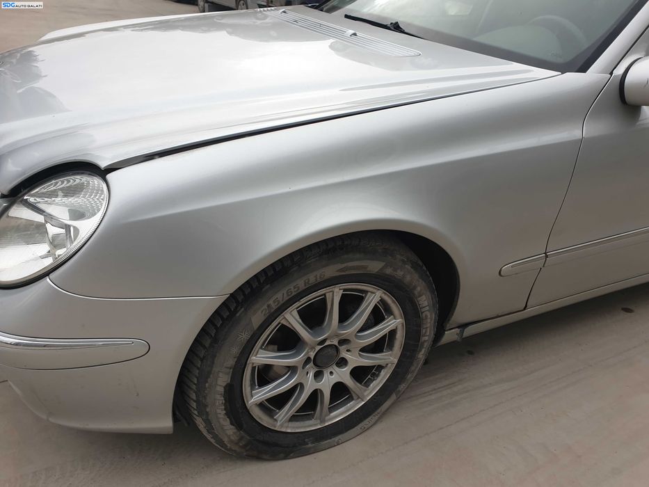 Aripa Stanga Fata cu Imperfectiuni Mercedes Clasa E Class W211 2002 - 2009 Culoare 744 [K8375]