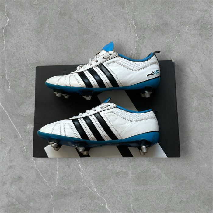 Ghete Fotbal Adidas Adipure 4 filet Barbati