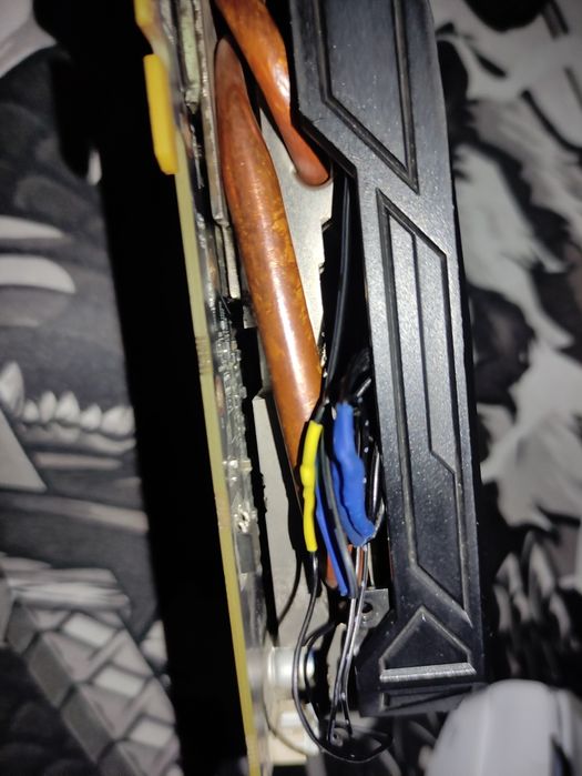 Продам видеокарту GIGABYTE RX 570 8GB
