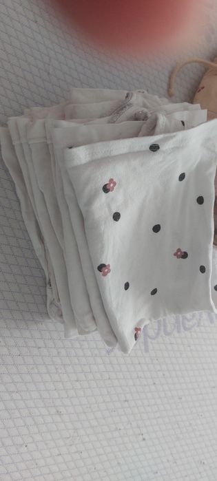 Lot hainute cu 40lei fetita