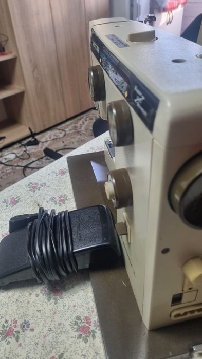 Masina de cusut  Riccar