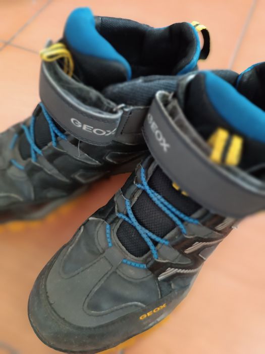 Детские оригинальные фирменные ботинки Geox