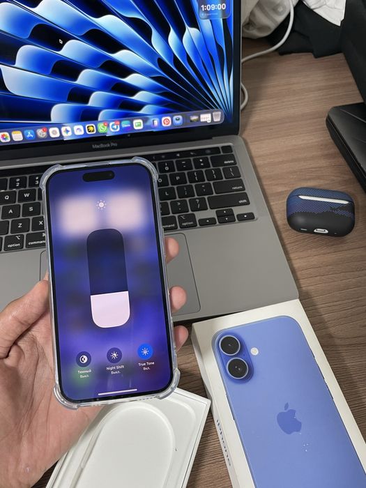 Телефон iPhone 16 128gb
