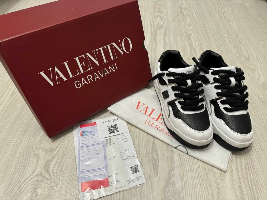 Valentino Gravani NEGRU-ALB | 36-44 | [Verificare Colet]