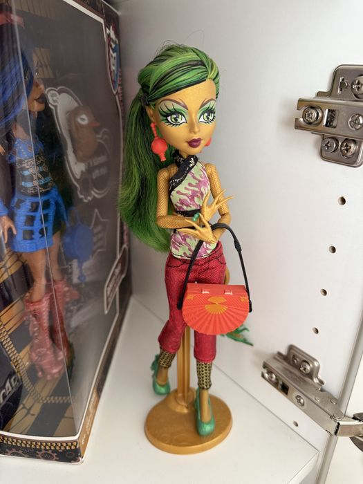 Джинафайер Лонг Monster High