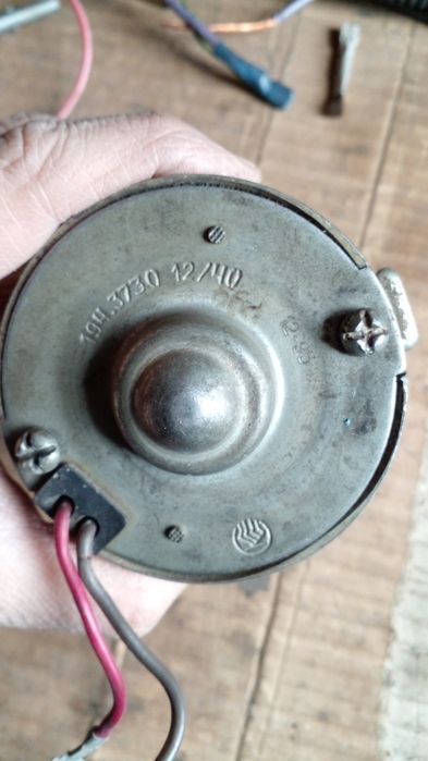 Продам моторчики задней печки