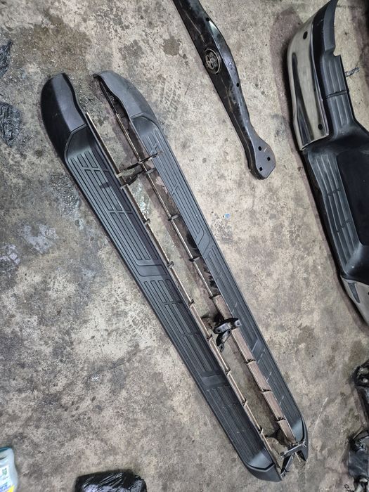 Praguri Toyota Hilux 2016-2025