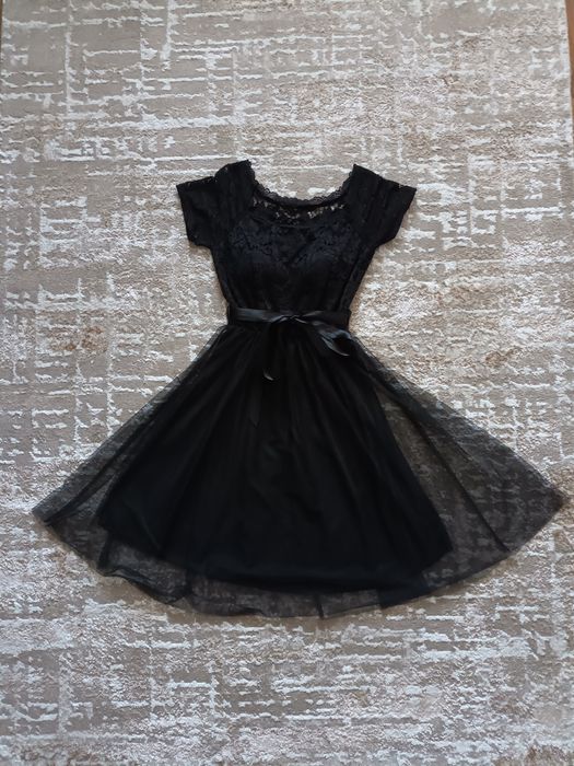 Rochie neagra de ocazie