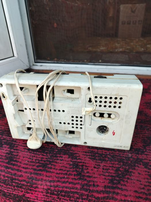 Продам радио "Медео 202"