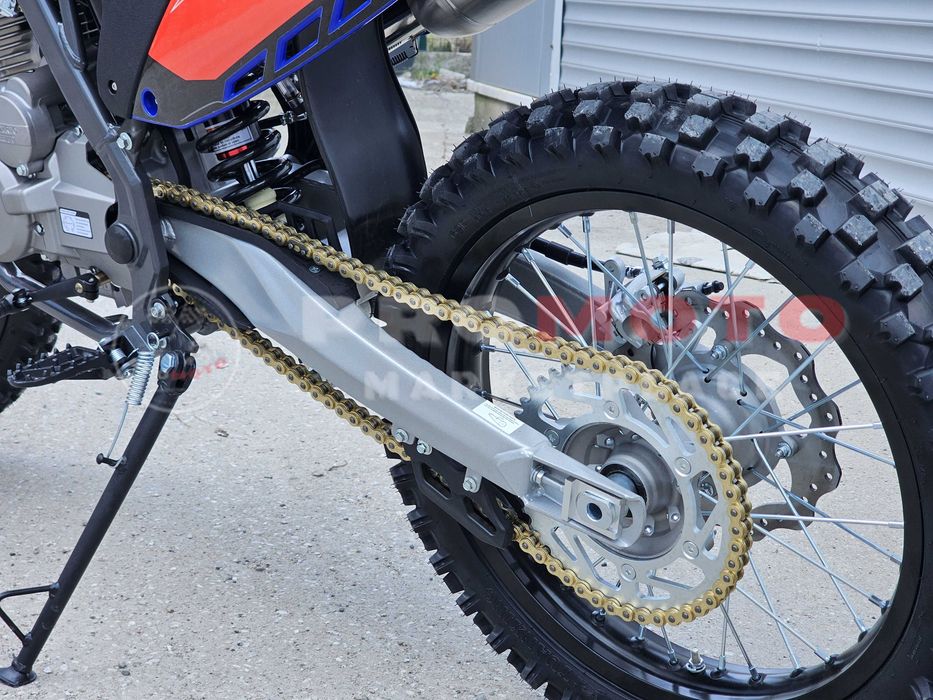 Кросов мотор 250 кубика Upbeat Чист крос 250cc с ел. стартер. НОВ