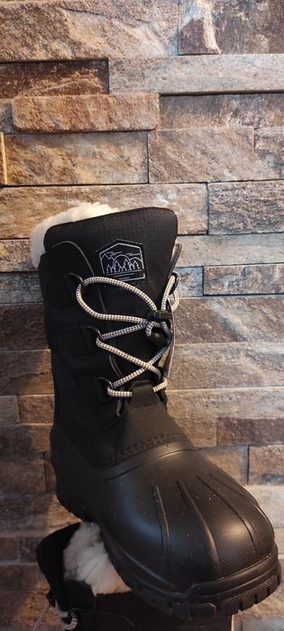 Детско юношески обувки ADIDAS QUECHUA