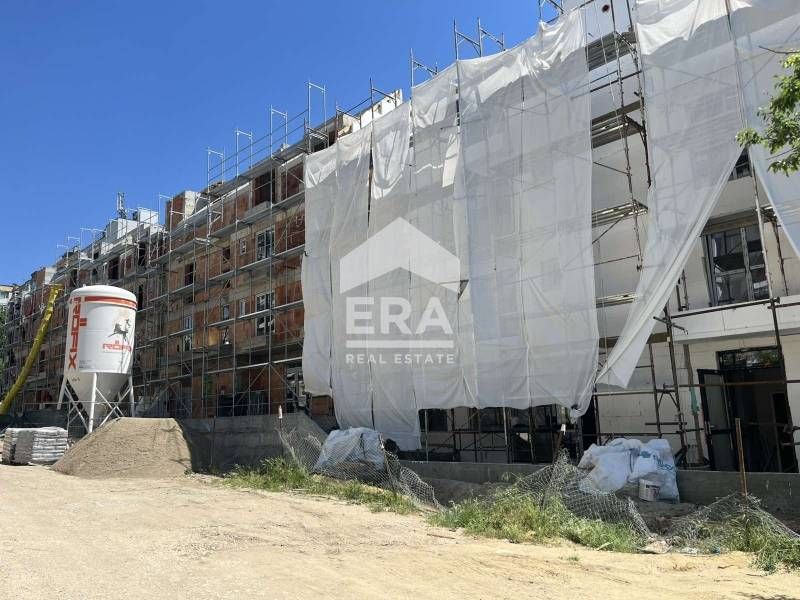 Ексклузивен партерен магазин за продажба, в новострояща се сграда с Ак