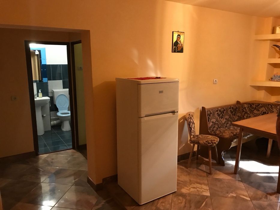 Apartament 2 camere de închiriat