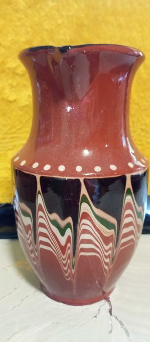 Керамични кана и ваза