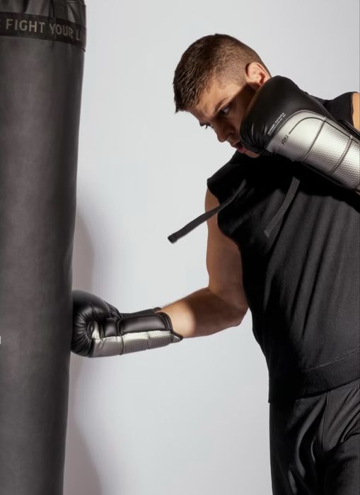 Боксов чувал, 32 КГ, Черен