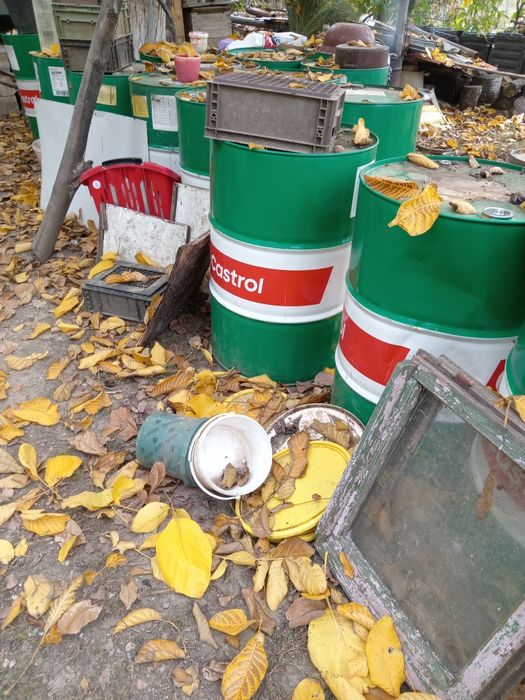 Butoi din tablă 200 litri