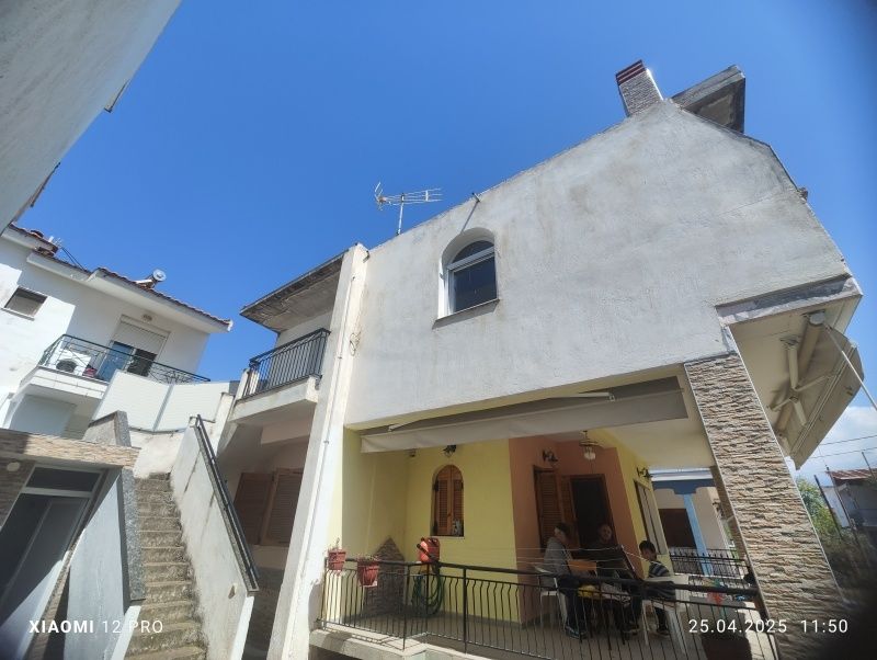 ПРОДАВА! Самостоятелна къща в Паралия Офринио