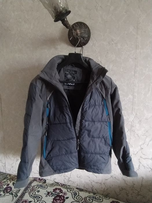 Демисезонная курточка