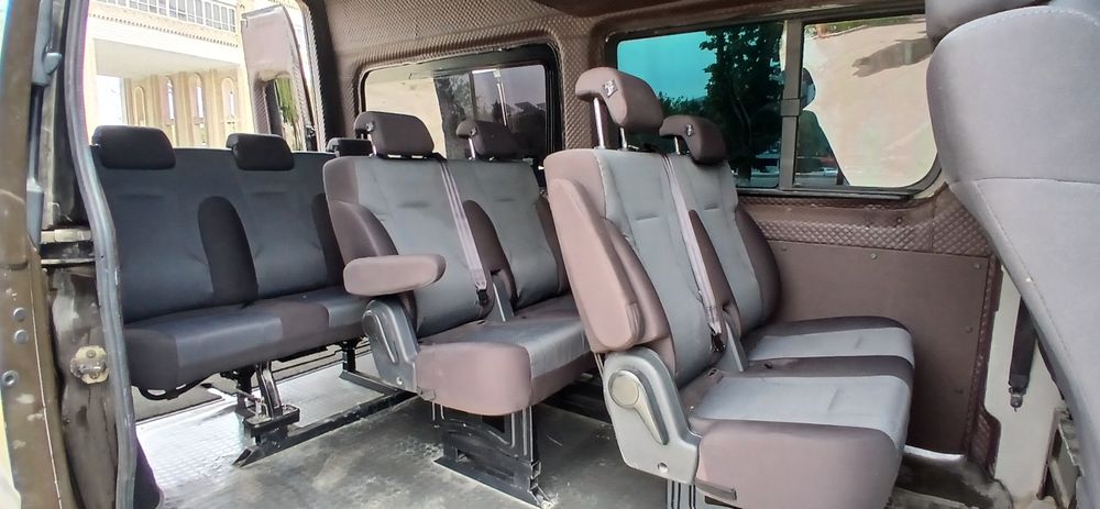 Спринтер пассажирский средний 2013 автомат мотор 651  енгил минивен