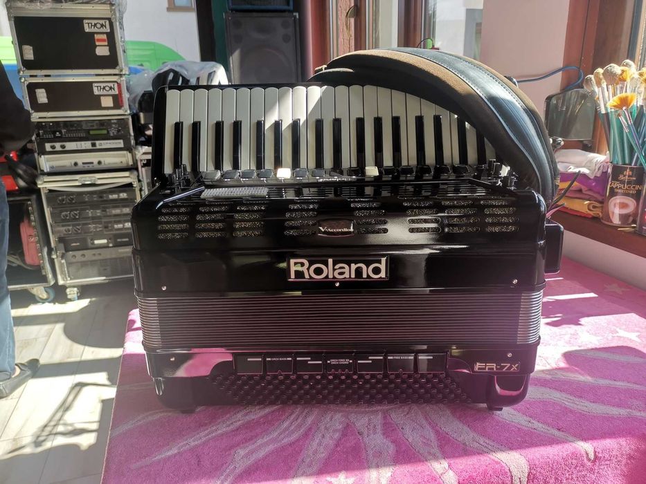 Acordeon Electronic Roland Fr7x Balck