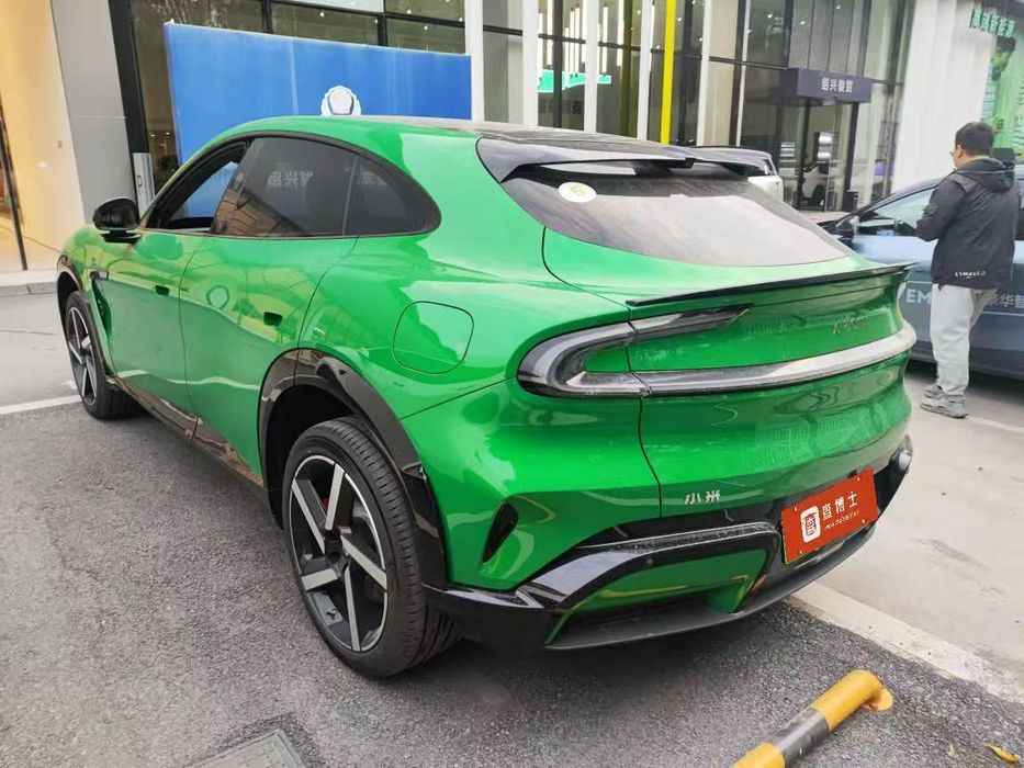 Xiaomi YU7 MAX yashil