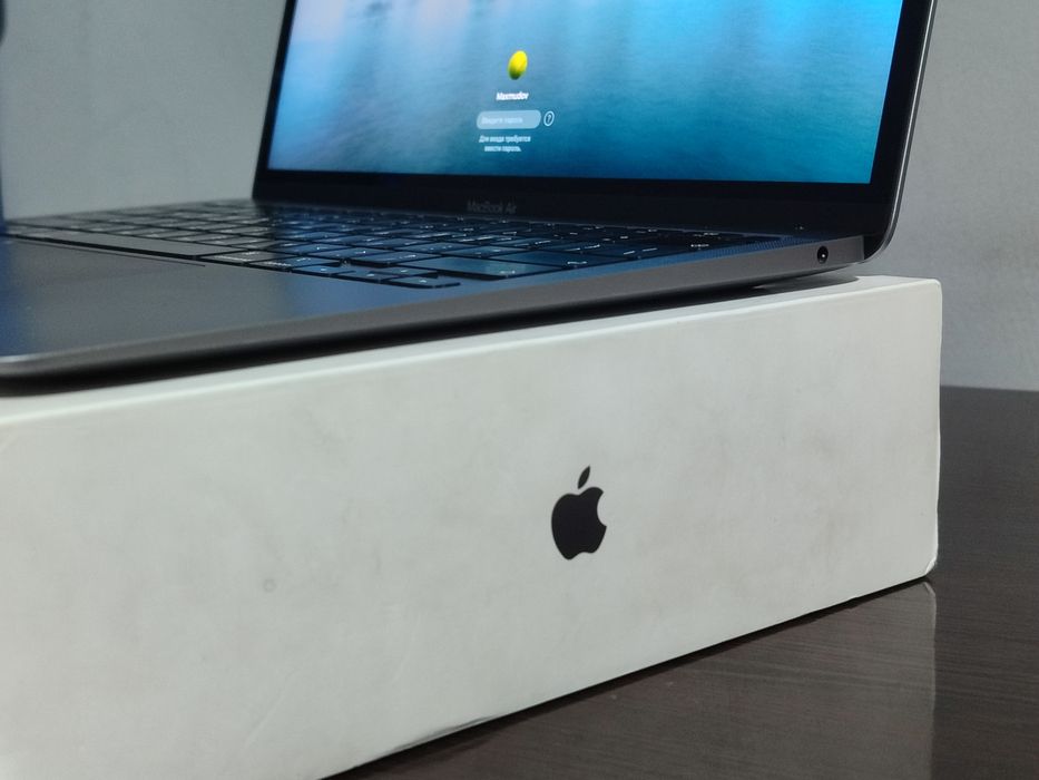 Macbook air m1 16/256