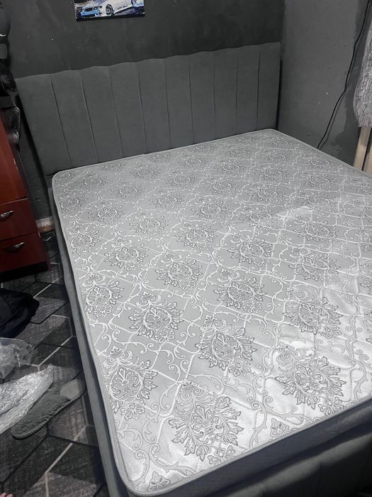 Продам двуспальную Кровать 2/160