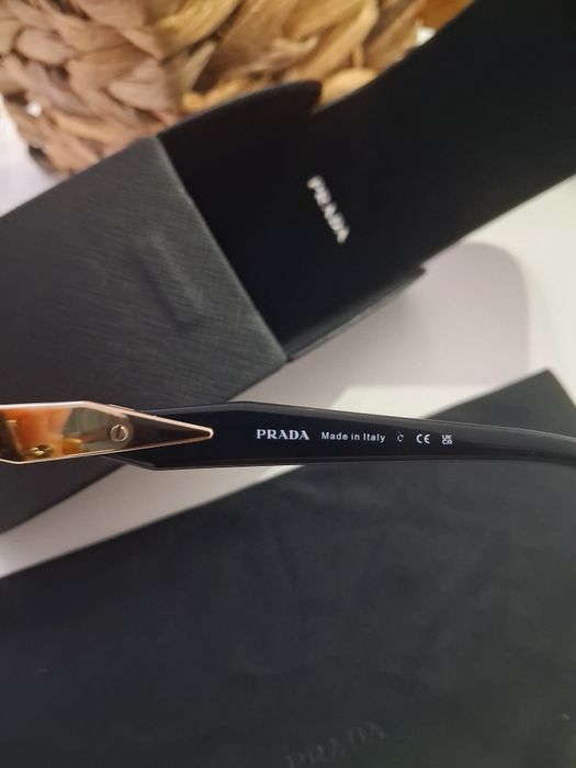 Ochelari se soare Prada!
