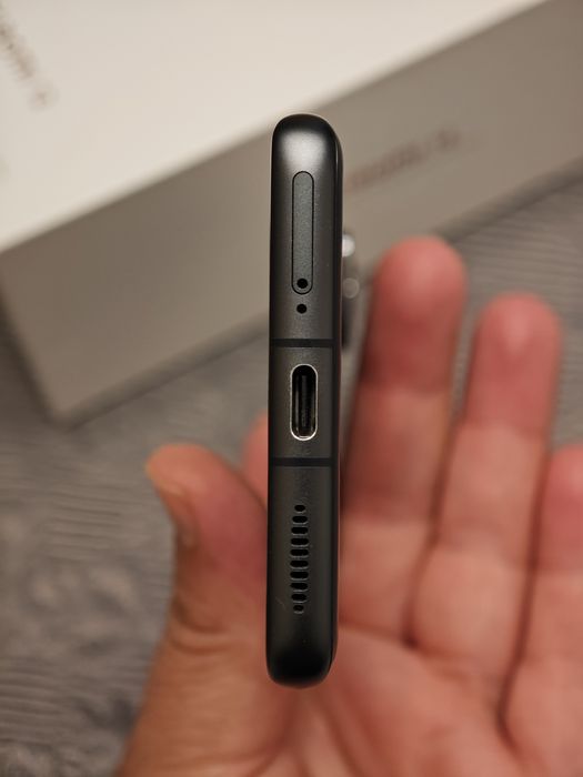 Xiaomi 12 като нов